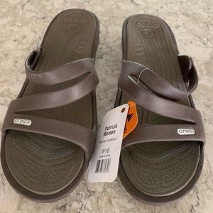 Women’s Size 10 Patricia Crocs